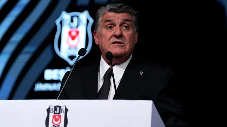 Beşiktaş'ta Adalı imzaları topladı!