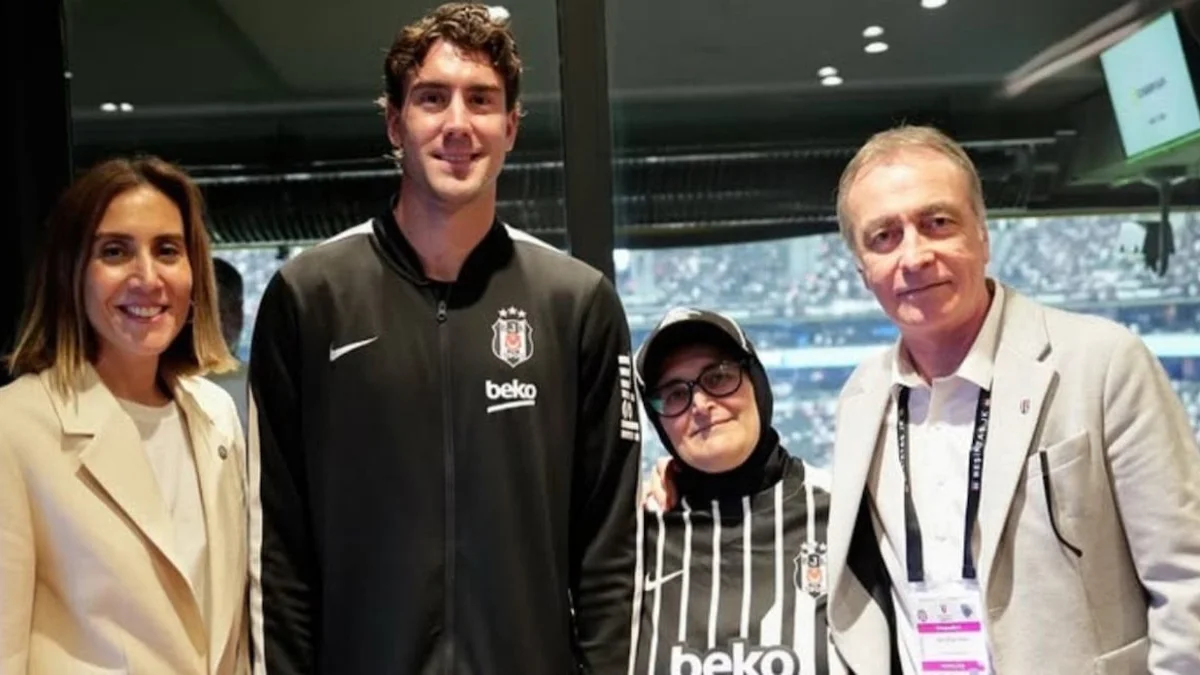 Gol sevinciyle gündeme gelmişti! Beşiktaşlı teyze Vlahovic ile…
