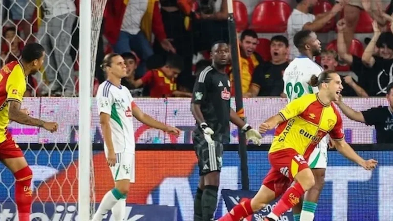 Göztepe puanı son sonda kurtardı