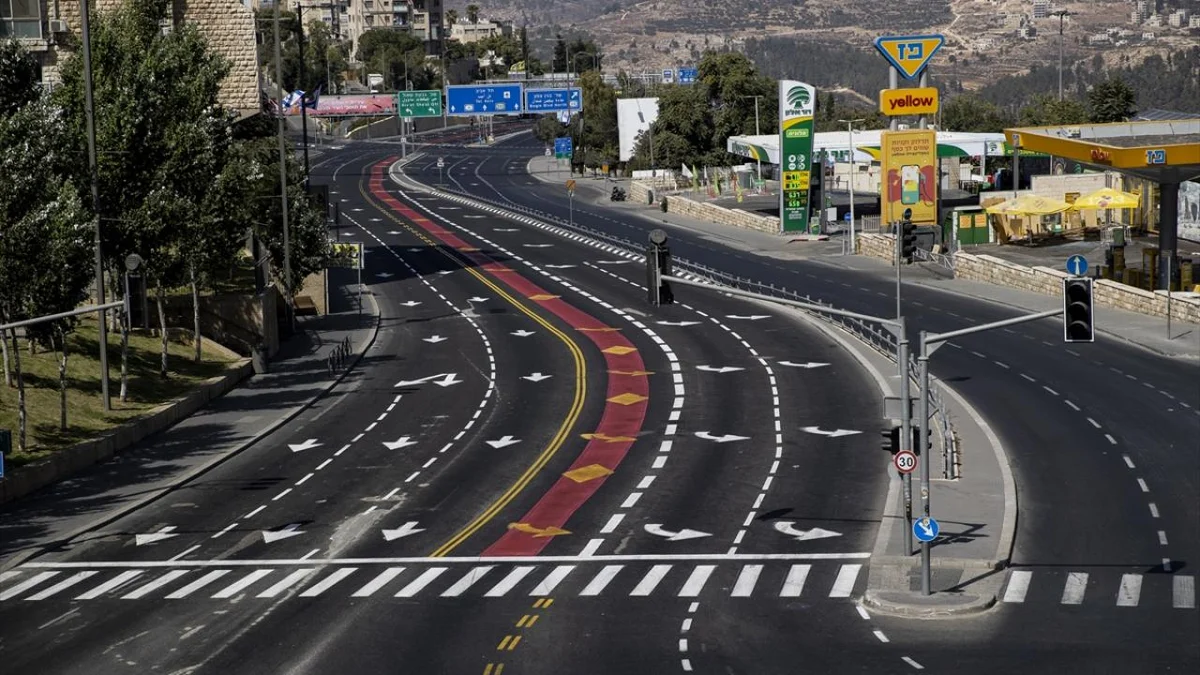 İsrail, Yom Kippur'da yolları kapattı: Filistinlilerin hareket…