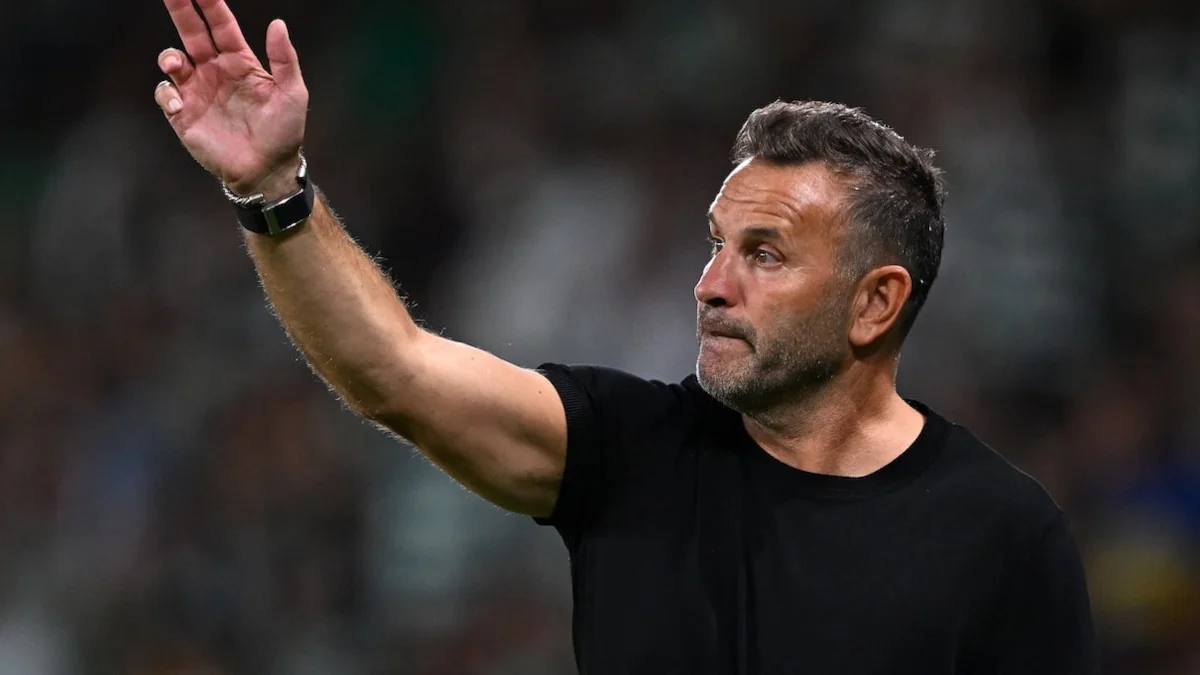 Okan Buruk biletlerini kesti! 3 isimle yollar ayrılıyor
